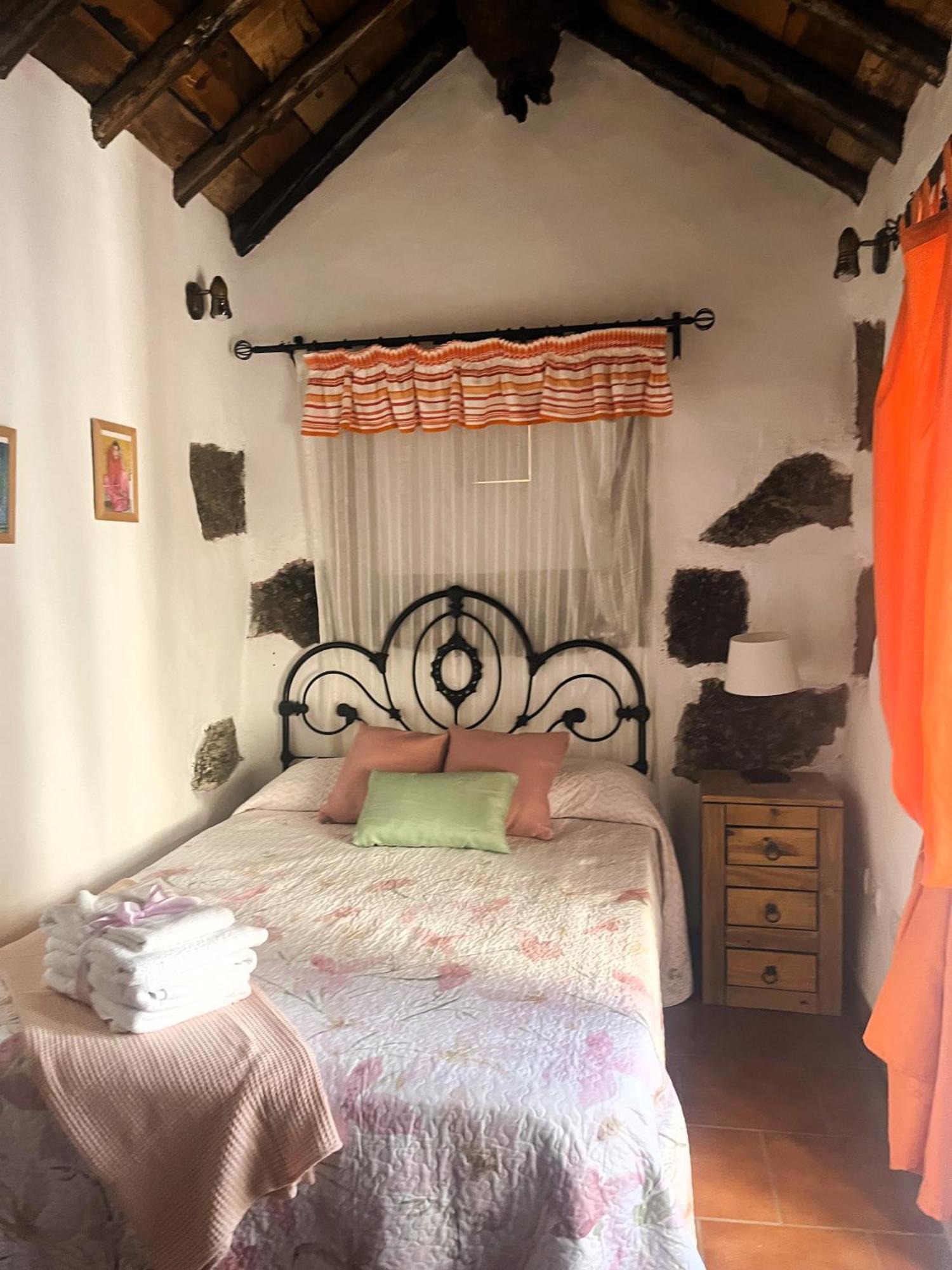 Maison d'hôtes Stunning Rustic House El Pinar & Wifi Extérieur photo